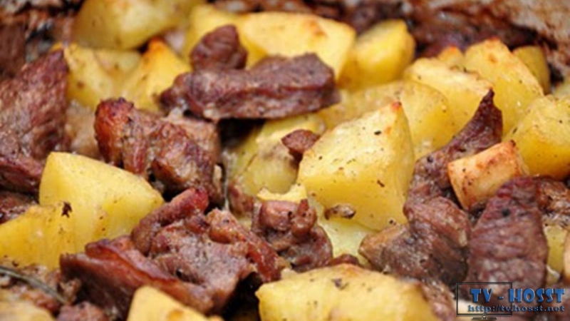 Нереально вкусно! Баранина запеченная в духовке с картофелем.
